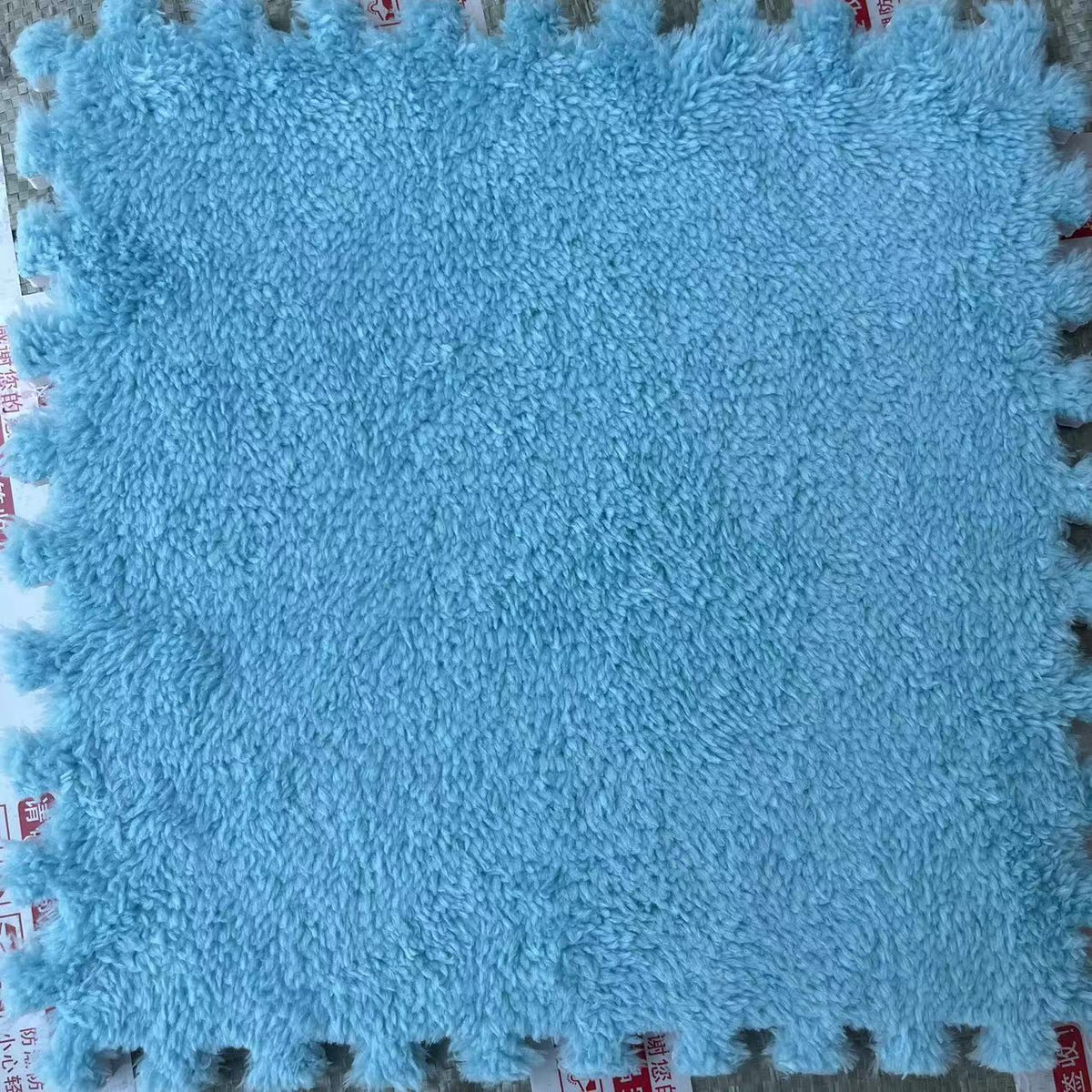 🔥Uitverkoop 50% Korting🚀 Pluche patchwork schuimrubberen vloermat
