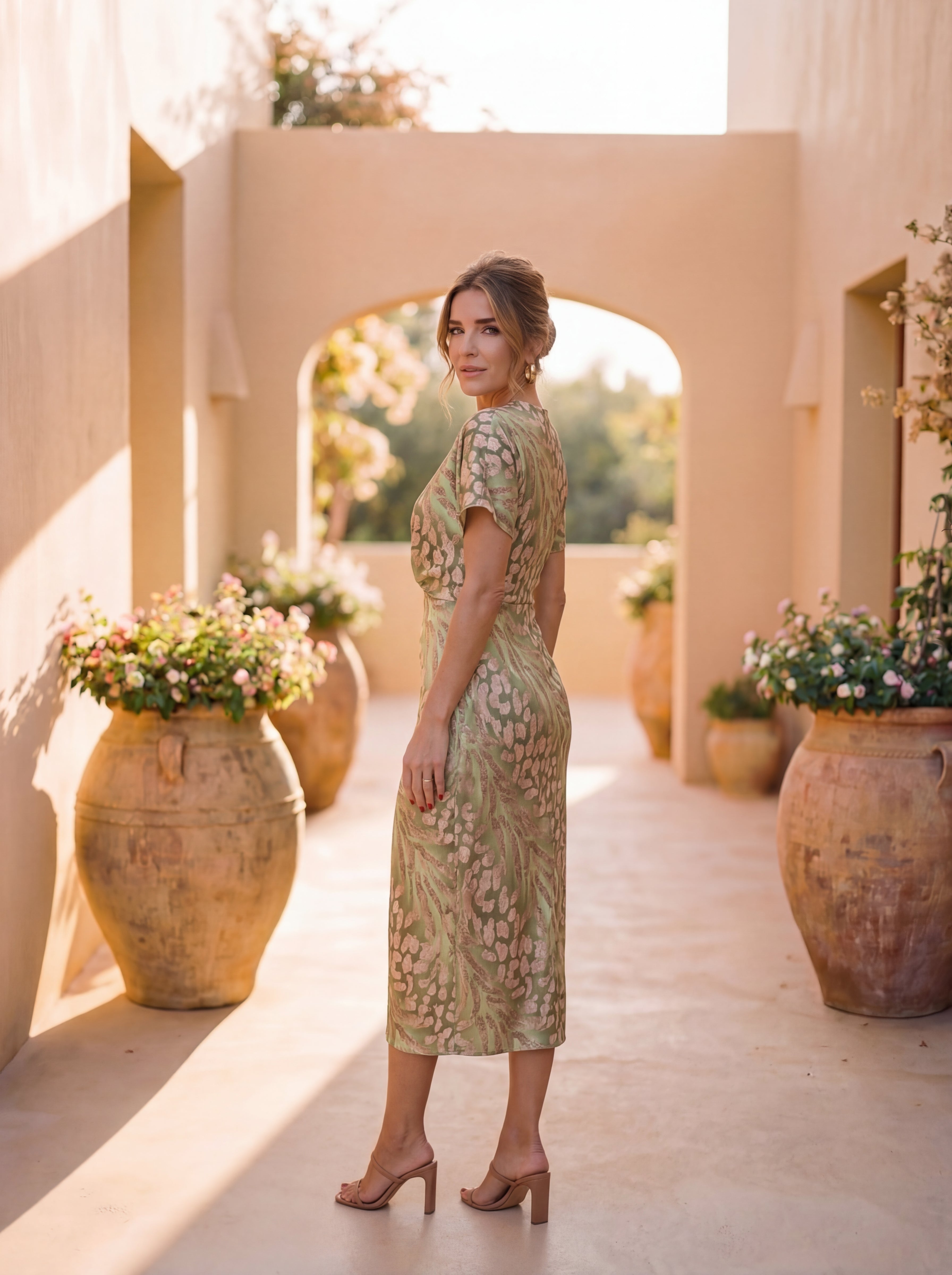 Antonella | Elegante jurk van licht en vloeiend materiaal