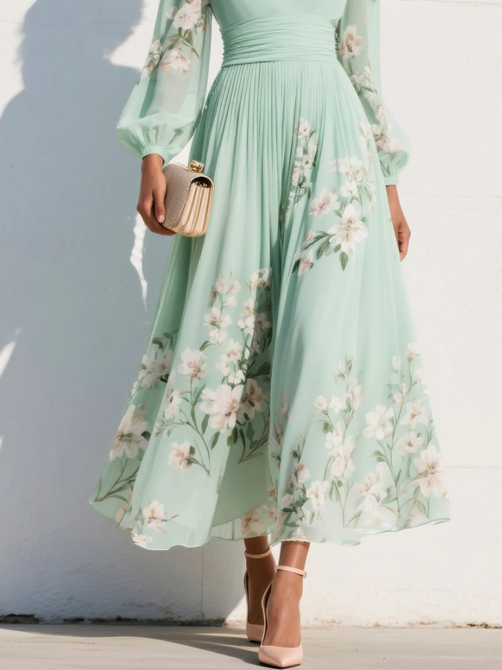 Cisella | Midi jurk lichtgroen met bloemen