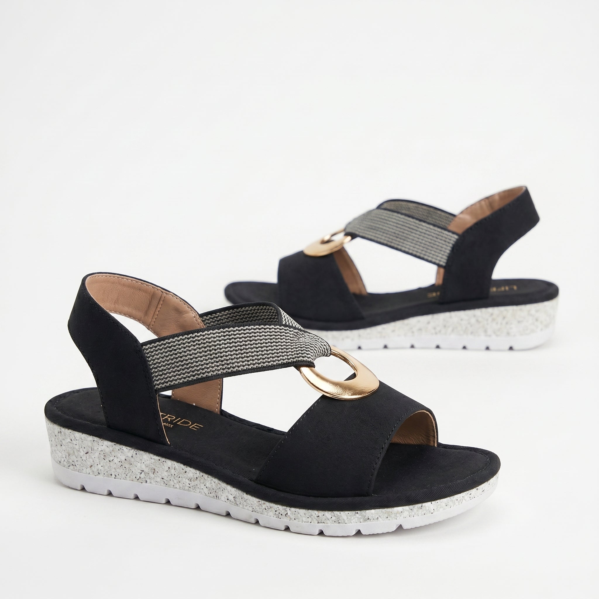Gabriela - Platte Sandalen met Metaal Detail