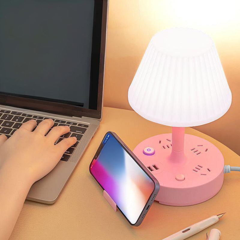 🔥Nieuw binnen 50% KORTING🎁Tafellamp met USB-poort en stopcontact
