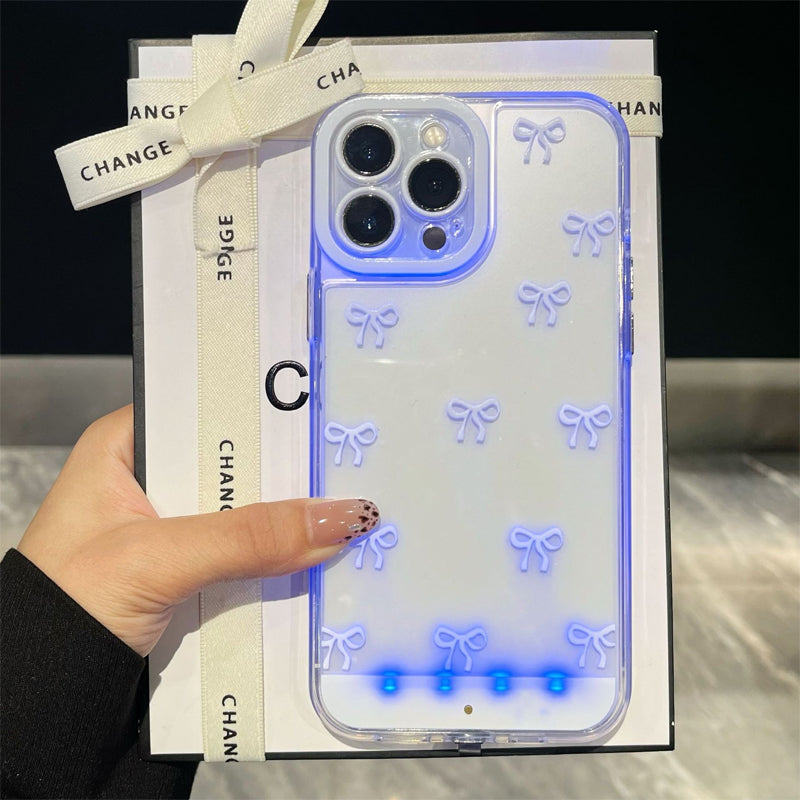 Stop met het missen van oproepen in je tas! Dit LED-hoesje licht op als een vuurtoren bij elke melding, beschermt je telefoon tegen vallen, en ziet er nog stylish uit ook!