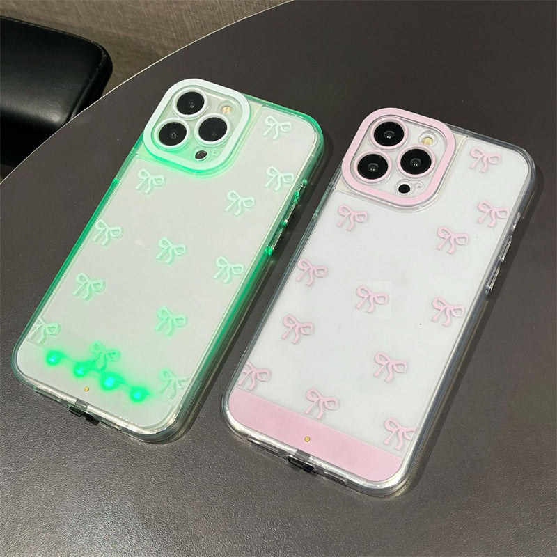 Stop met het missen van oproepen in je tas! Dit LED-hoesje licht op als een vuurtoren bij elke melding, beschermt je telefoon tegen vallen, en ziet er nog stylish uit ook!