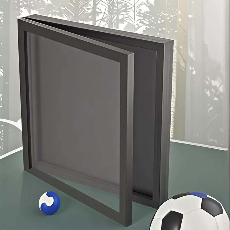 🏆 50 % RABATT NÅ! Treutstillingsramme for kamptrøyer med magnetisk dør – beskytter, fremhever og hyller favoritttrøyene dine ⚽🏀